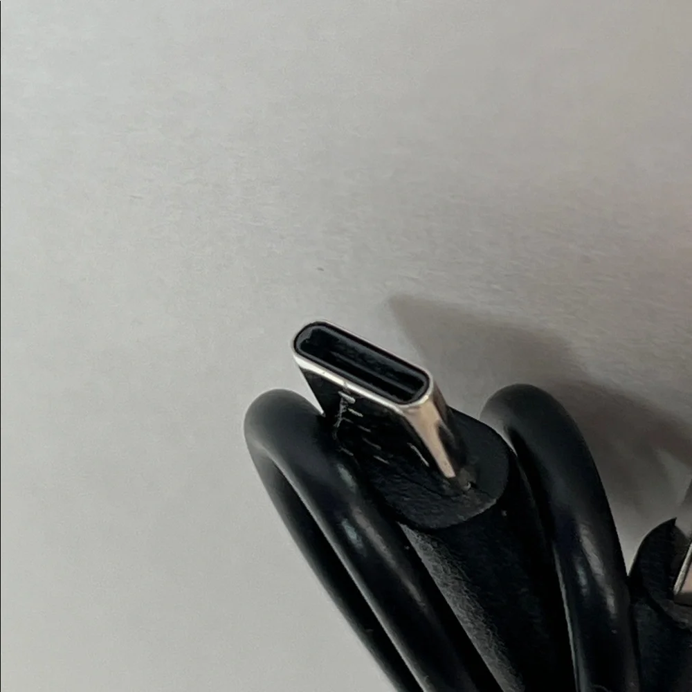 Black USB to USB-C Cable